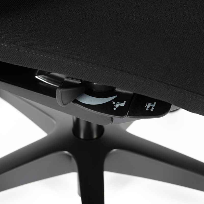 Okamura Finora Mesh Office Chair